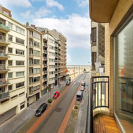 Hotel In With Balcony Ostend