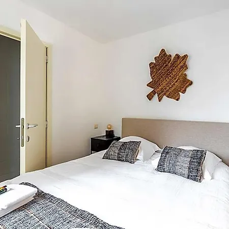 In With Balcony 4* Ostend